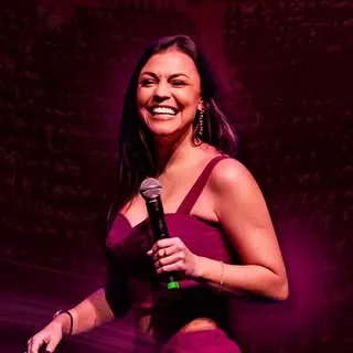 Shows Bruna Louise